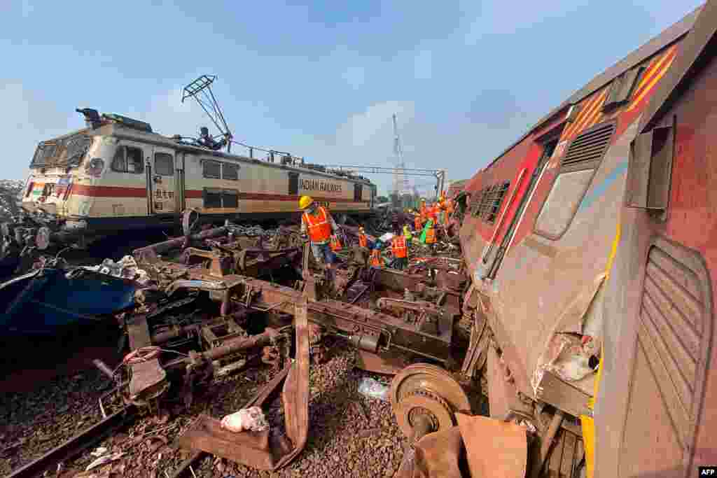 INDIA-ACCIDENT-RAIL