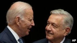 Foto Achiv: Prezidan Joe Biden ak Prezidan Meksik Andres Manuel Lopez Obrador. 