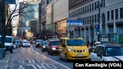 Manhattan’da yoğun trafik sıkışıklığının yaşandığı bazı bölgelere araçların paralı girişi uygulaması başladı. 