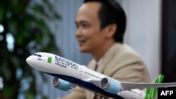 Mô hình máy bay của hãng hàng không Bamboo Airways và người sáng lập, Chủ tịch Trịnh Văn Quyết, trong bức ảnh chụp ngày 30/7/2018.