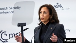 Phó Tổng thống Mỹ Kamala Harris phát biểu tại Hội nghị An ninh Munich ở Munich, Đức, ngày 18 tháng 2 năm 2023. 