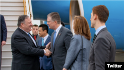 Ngoại trưởng Mike Pompeo đến Nội bài ngày 26/2/2019.