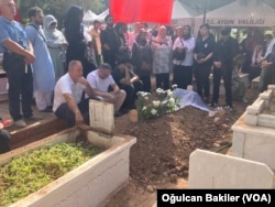 Ayşenur Ezgi Eygi'nin cenazesi Didim'de toprağa verildi.