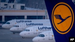 Lufthansa'nın Tel Aviv uçuşlarını yeniden başlatma kararına Lufthansa Grubu taşıyıcıları Brussels Airlines, Eurowings, Avusturya Havayolları ve Swiss de dahil oldu.