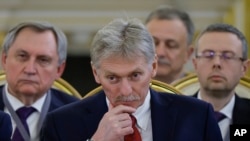 Kremlin sözcüsü Dmitry Peskov SHOT haber kuruluşuna verdiği demeçte “Seçimlere daha dört ay var ve bu çok şeyin değişebileceği uzun bir süre” dedi.