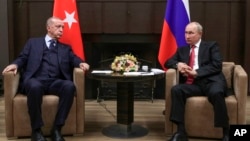 Cumhurbaşkanı Recep Tayyip Erdoğan, Rus lider Vladimir Putin ile birlikte