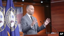 New York eyaletinden Hakeem Jeffries, Temsilciler Meclisi'nde azınlıkta olan Demokrat Partililer'in lideri.