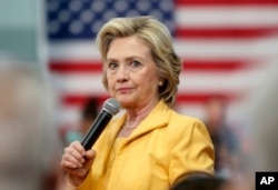 Cử tri Mỹ tỏ ra không tin tưởng bà Hillary Clinton.