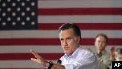 Ứng cử viên của đảng Cộng hòa Mitt Romney nói chuyện với các ủng hộ viên tại Milwaukee, Wisconsin, ngày 2/4/2012