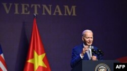 Tổng thống Mỹ Joe Biden tổ chức họp báo tại Hà Nội, ngày 10 tháng 9 năm 2023.