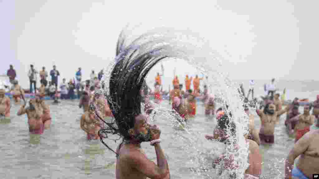 INDIA-RELIGION-HINDUISM-FESTIVAL-KUMBH