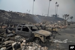 Los Angeles yangınları nedeniyle çok sayıda araç ve ev tahrip oldu.