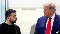 Cựu Tổng thống Mỹ lúc đó Donald Trump gặp Tổng thống Ukraine Volodymyr Zelenskyy tại Trump Tower ở New York hôm 27/9/2024. Ông Trump mới đây gọi ông Zelenskyy là "kẻ độc tài không bầu cử." 