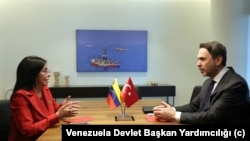 Venezuela Başkan Yardımcısı Delcy Rodriguez ve Enerji ve Tabii Kaynaklar Bakanı Alparslan Bayraktar biraraya geldi.