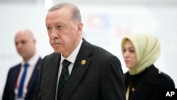 Cumhurbaşkanı Erdoğan, BRICS Zirvesi dönüşü uçakta açıklamalarda bulundu.